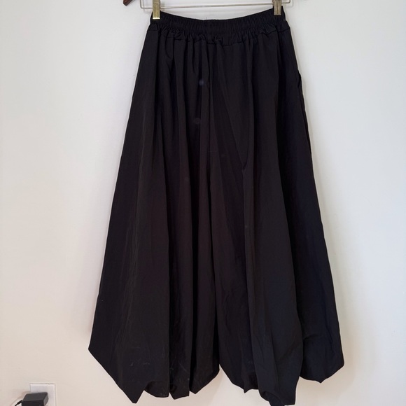 Balloon pants stretchyelastic waist pockets. Black - Picture 5 of 5